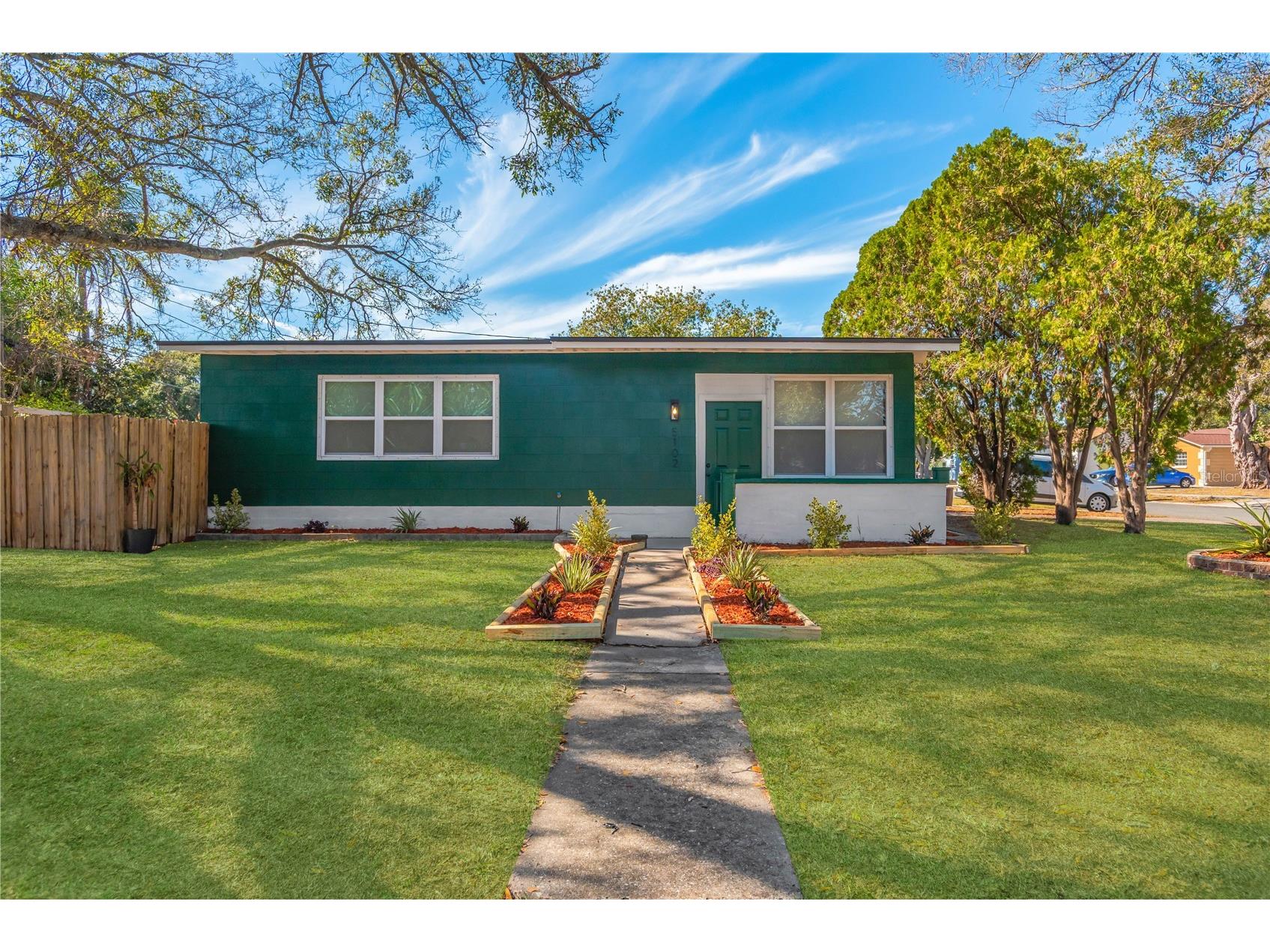 5102 Newton Avenue S Gulfport FL 33707 W7882297 image1