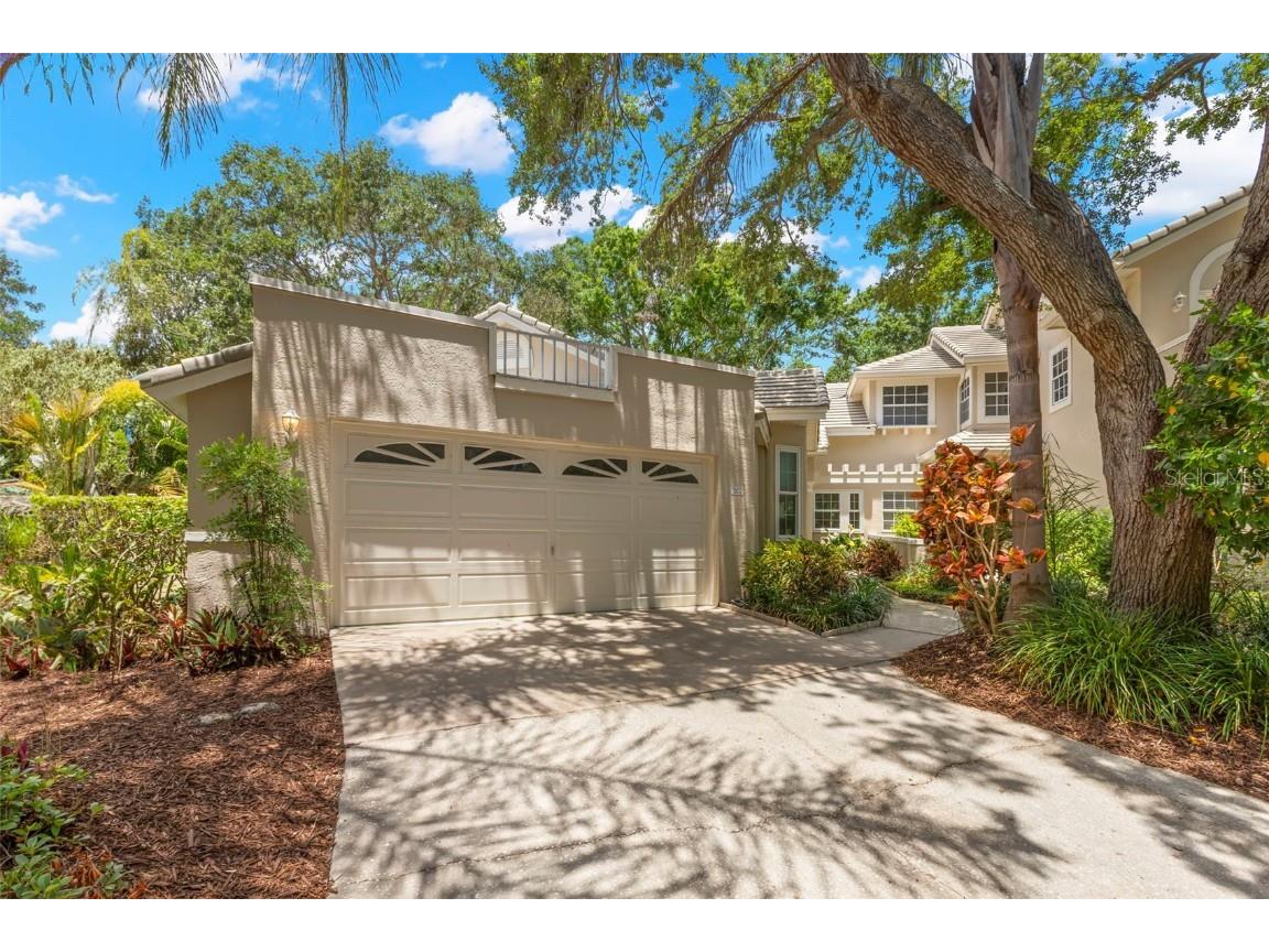 5102 White Pine Circle NE Saint Petersburg FL 33703 TB8390792 image1