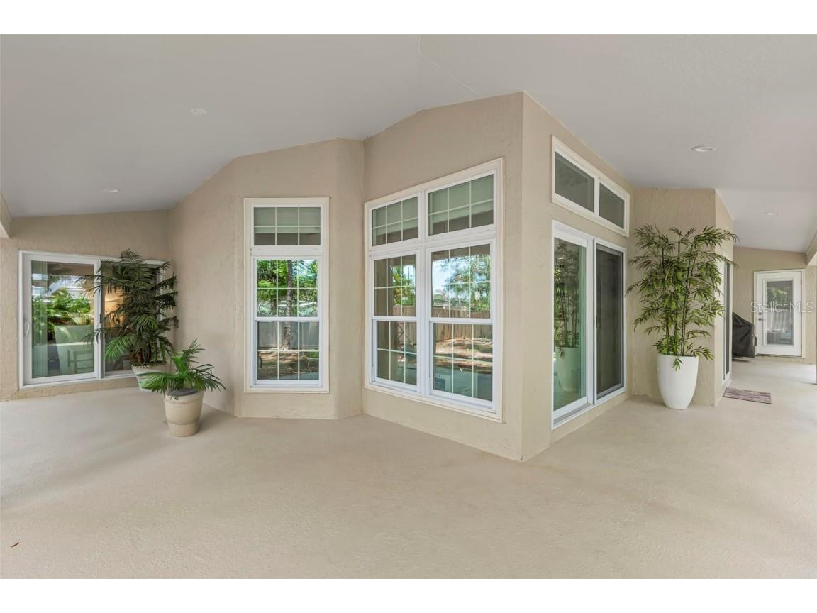 5102 White Pine Circle NE Saint Petersburg FL 33703 TB8390792 image18