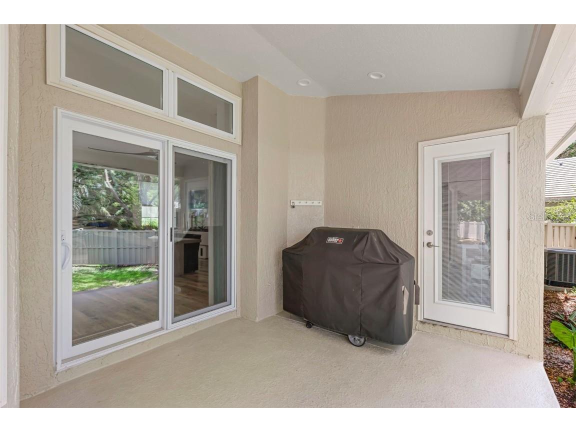 5102 White Pine Circle NE Saint Petersburg FL 33703 TB8390792 image19