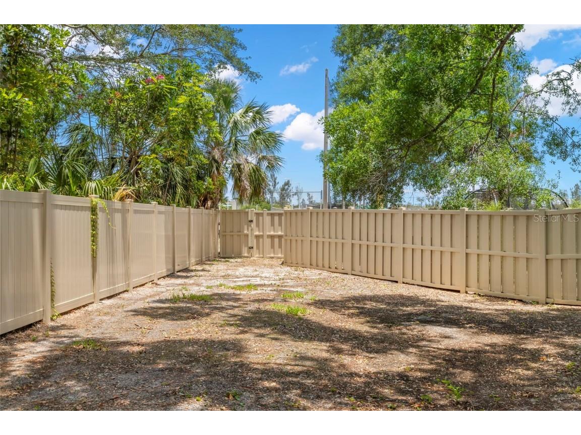 5102 White Pine Circle NE Saint Petersburg FL 33703 TB8390792 image25