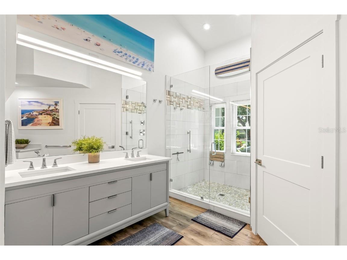 5102 White Pine Circle NE Saint Petersburg FL 33703 TB8390792 image31