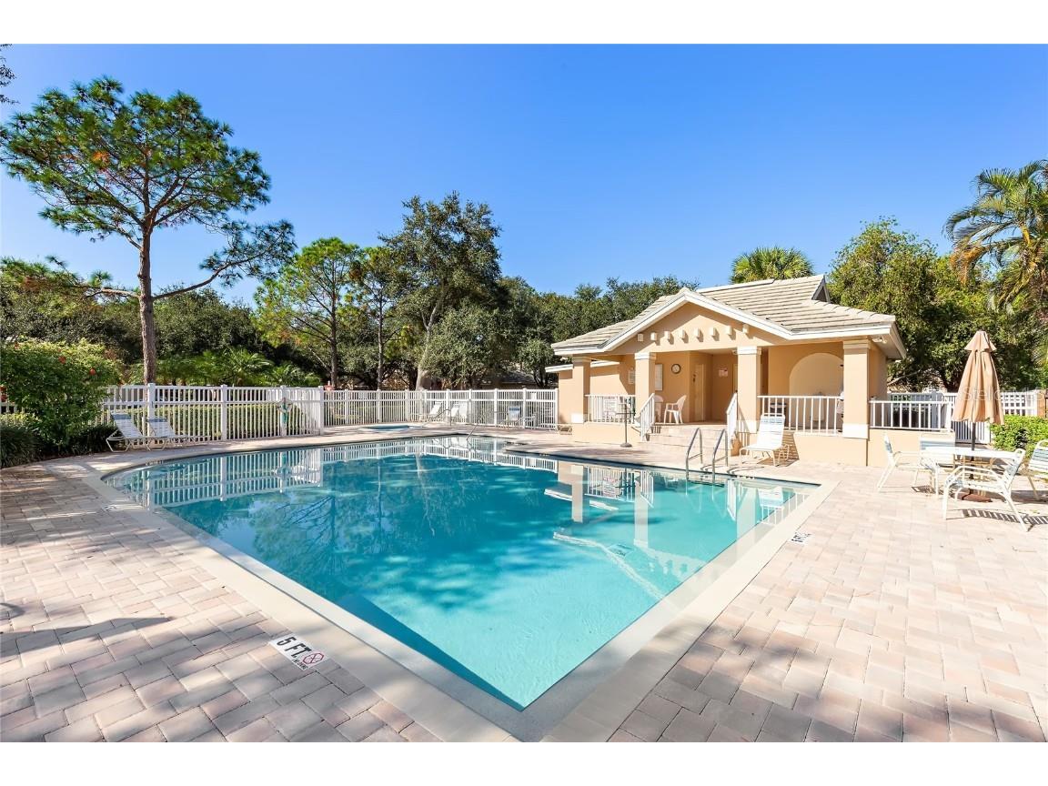 5102 White Pine Circle NE Saint Petersburg FL 33703 TB8390792 image42