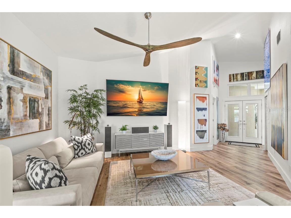 5102 White Pine Circle NE Saint Petersburg FL 33703 TB8390792 image6