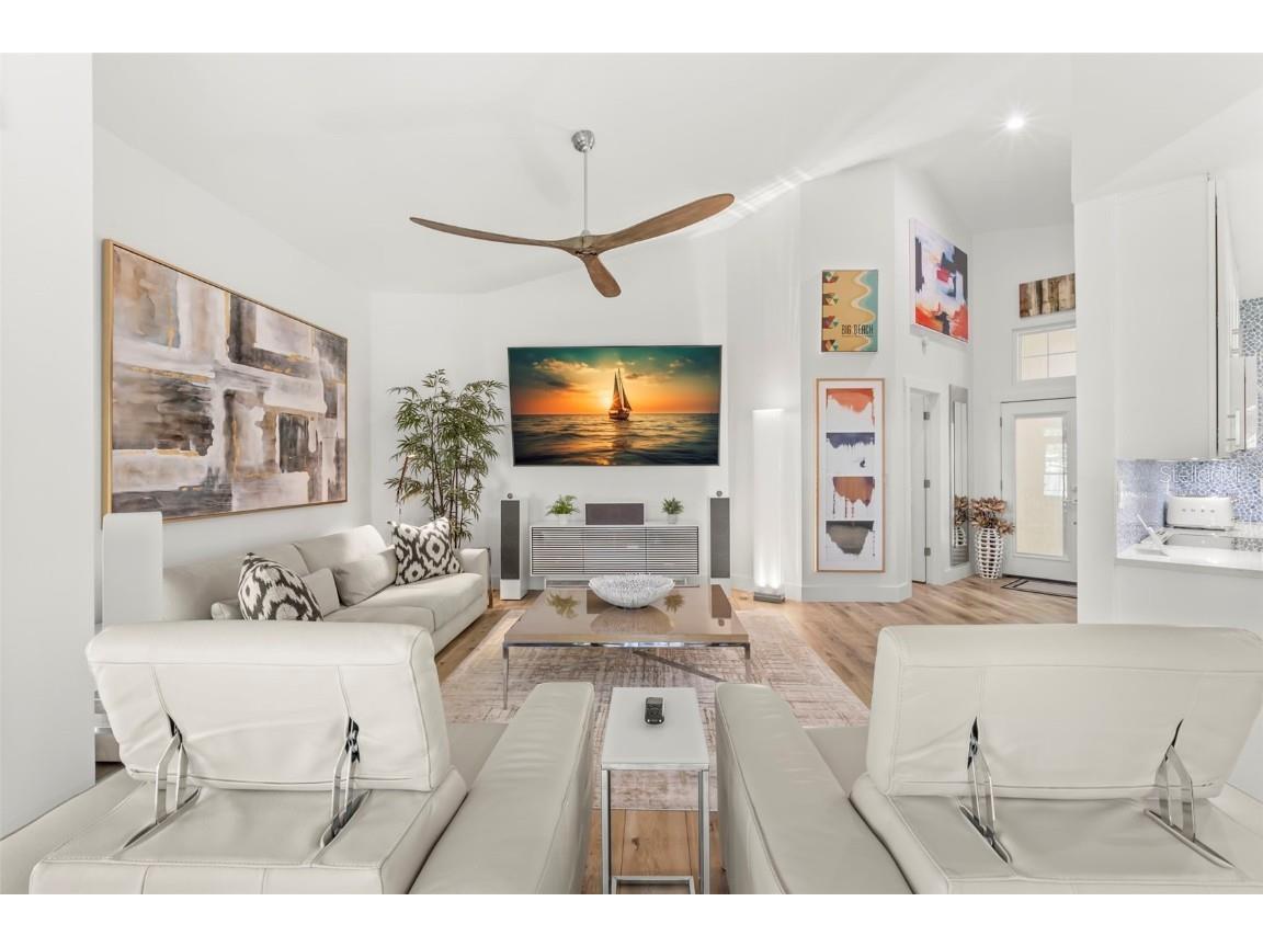 5102 White Pine Circle NE Saint Petersburg FL 33703 TB8390792 image8