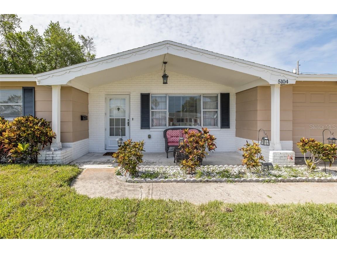 5104 Cardiff Drive Holiday FL 34690 W7876901 image1