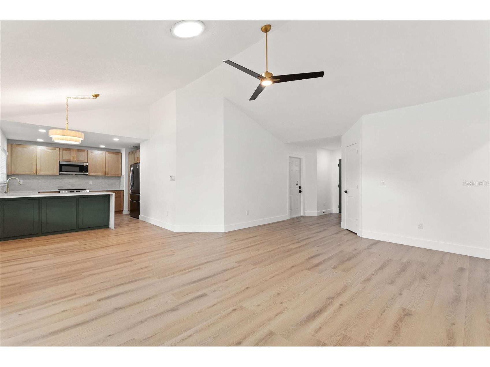 5104 Garden Vale Avenue Tampa FL 33624 TB8507892 image8