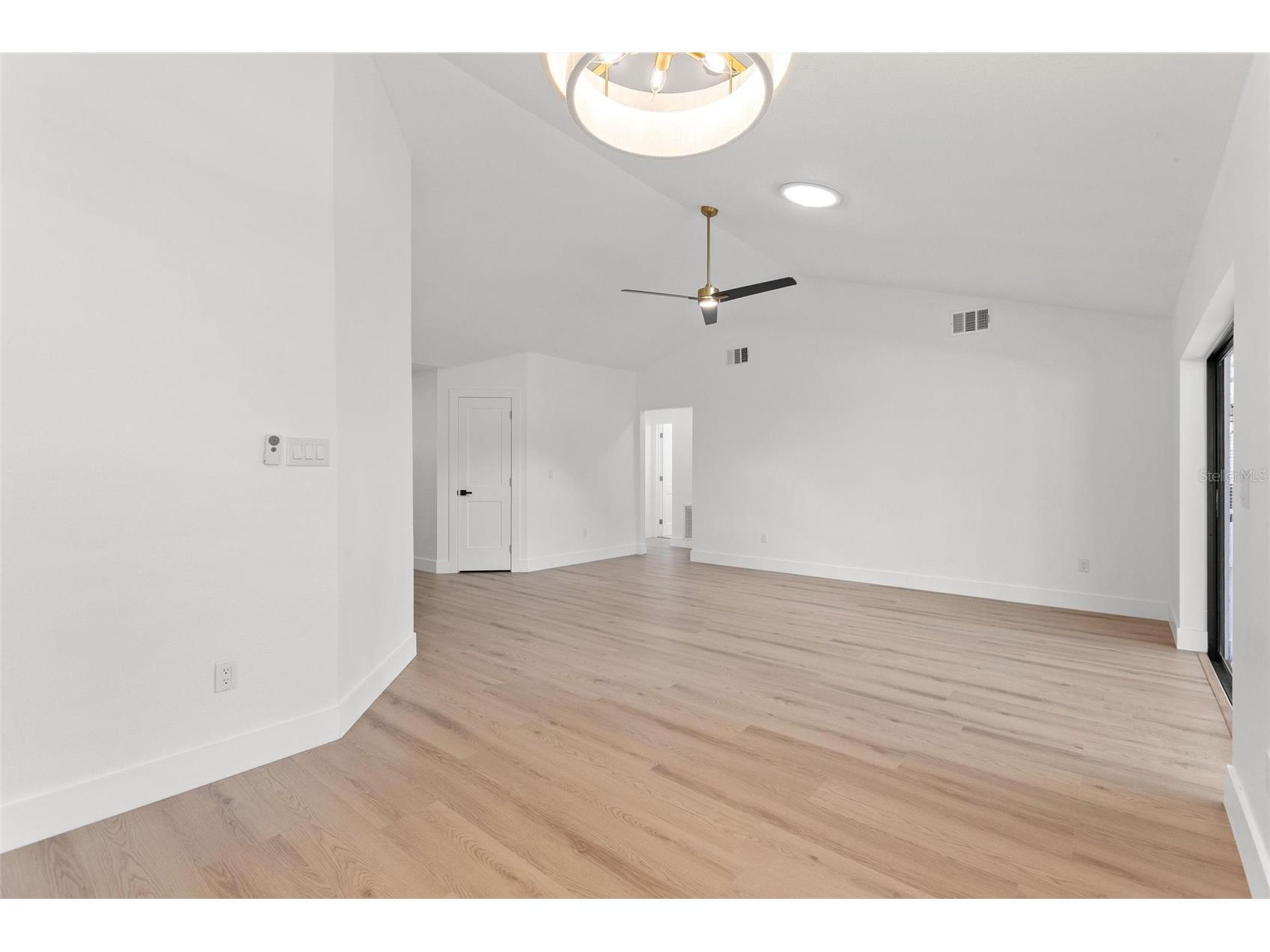 5104 Garden Vale Avenue Tampa FL 33624 TB8507892 image9