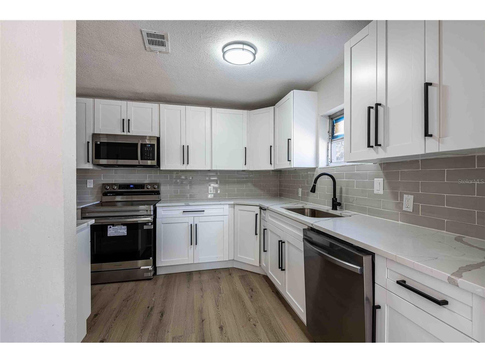 5104 N 15th Street Tampa FL 33610 C7522595 image7