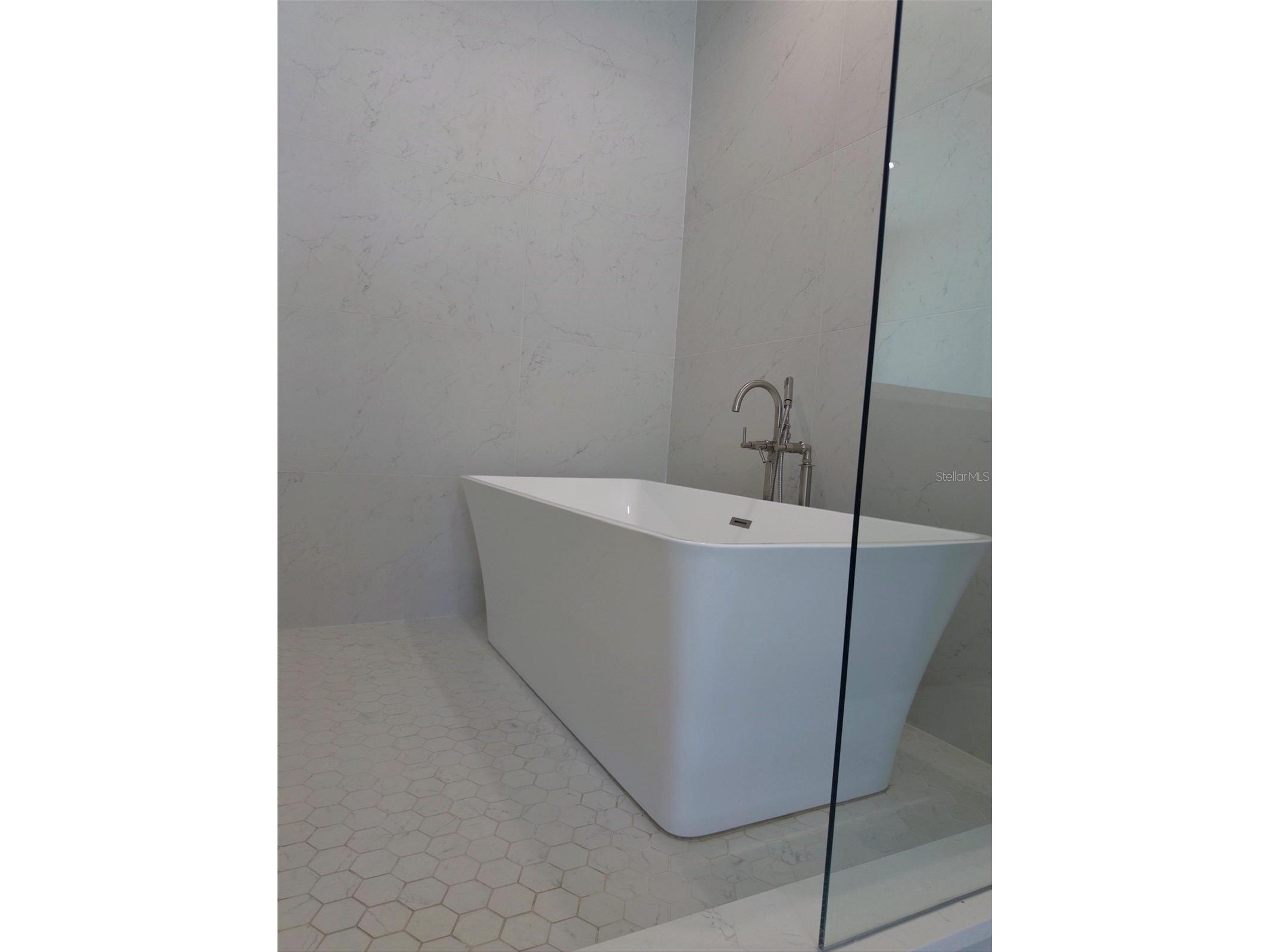 5104 W Evelyn Drive Tampa FL 33609 TB8510691 image59