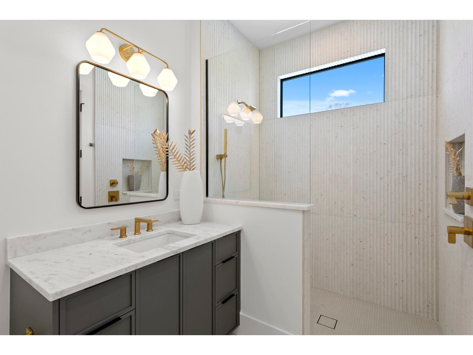 5104 W Platt Street Tampa FL 33609 TB8434265 image56