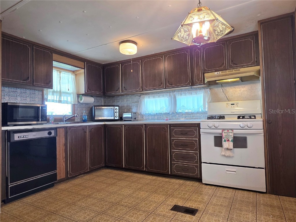 5105 Curran Street Zephyrhills FL 33542 TB8455836 image11