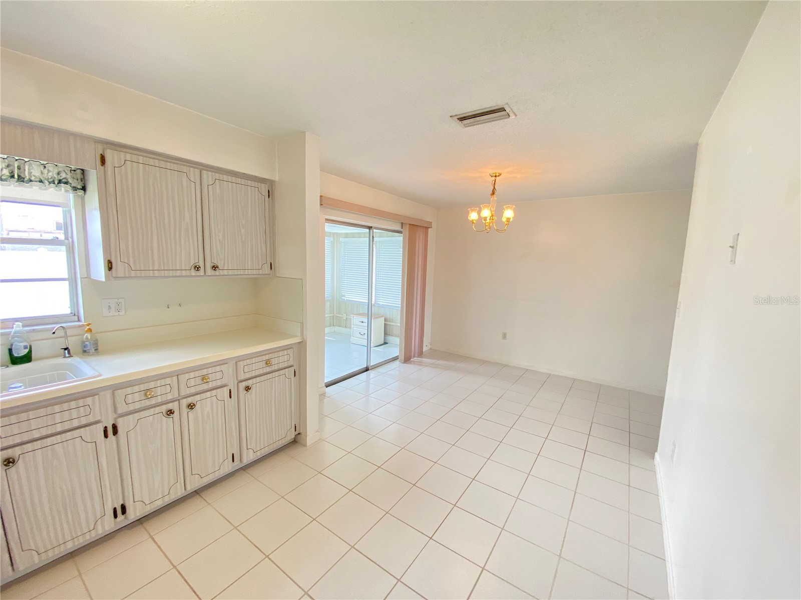 5105 Rose Place N Pinellas Park FL 33782 TB8528828 image21
