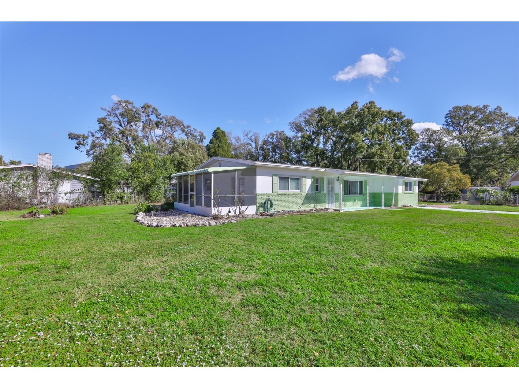 5105 Saint Charles Place Tampa FL 33610 - BELLOW'S LAKE TB8463511 image2