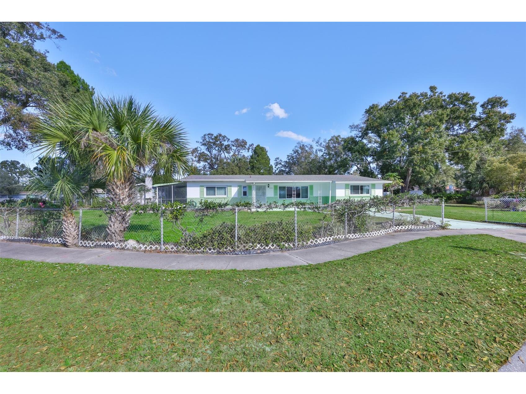5105 Saint Charles Place Tampa FL 33610 - BELLOW'S LAKE TB8463511 image41