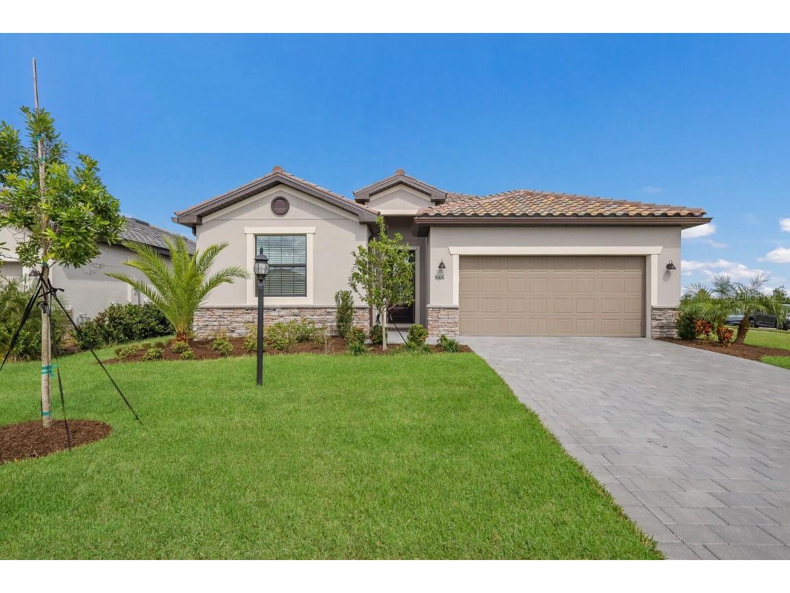 5106 Coral Reef Way Lakewood Ranch FL 34211 A4584670 image1
