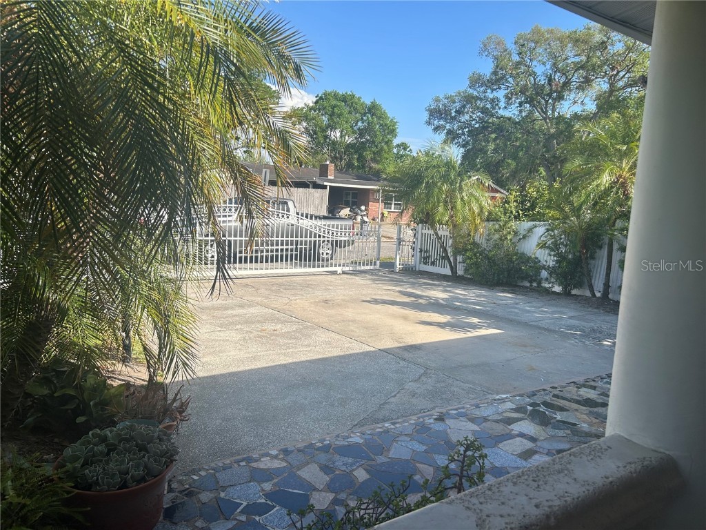 5106 Gateway Drive Tampa FL 33615 TB8397709 image2