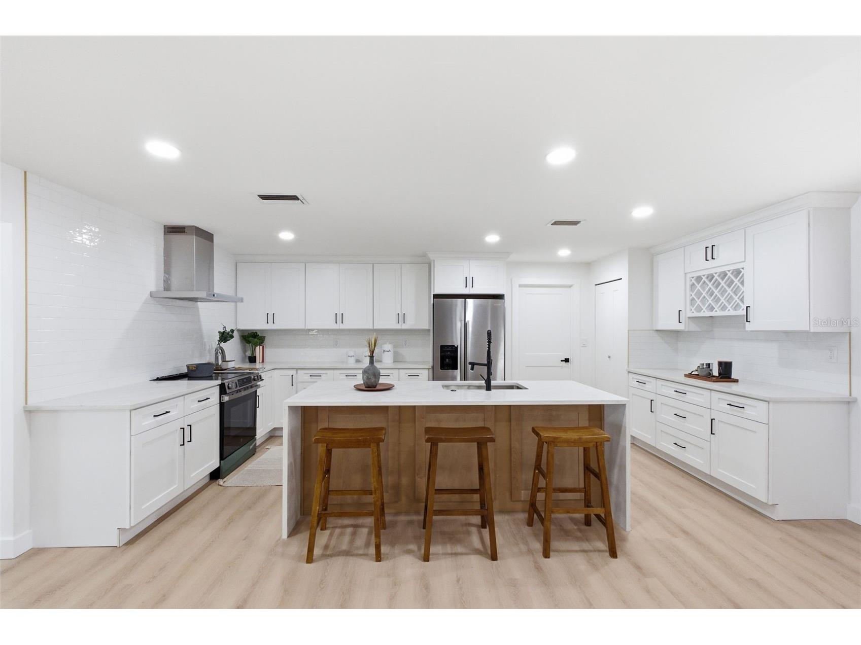 5106 Oakhaven Lane Tampa FL 33617 TB8530678 image7