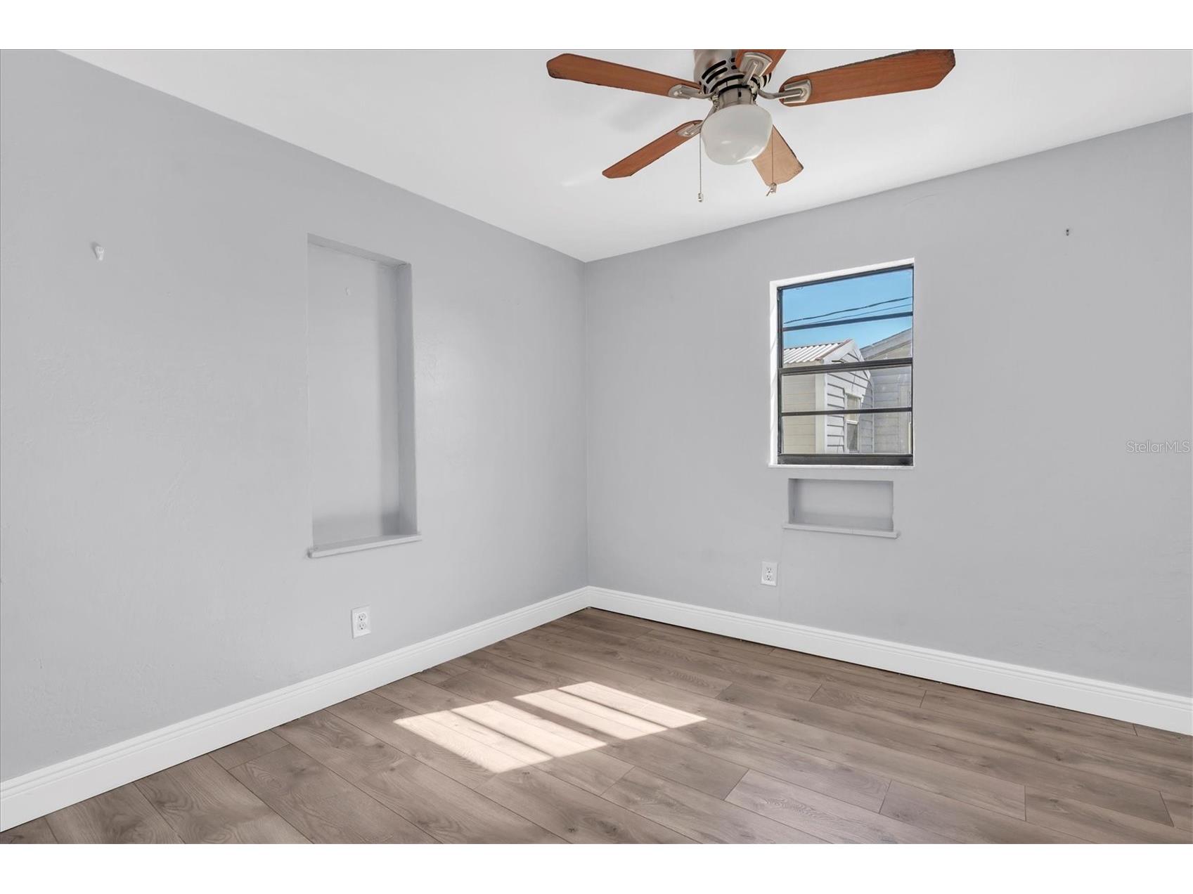 5107 37th Street N Saint Petersburg FL 33714 TB8473889 image23
