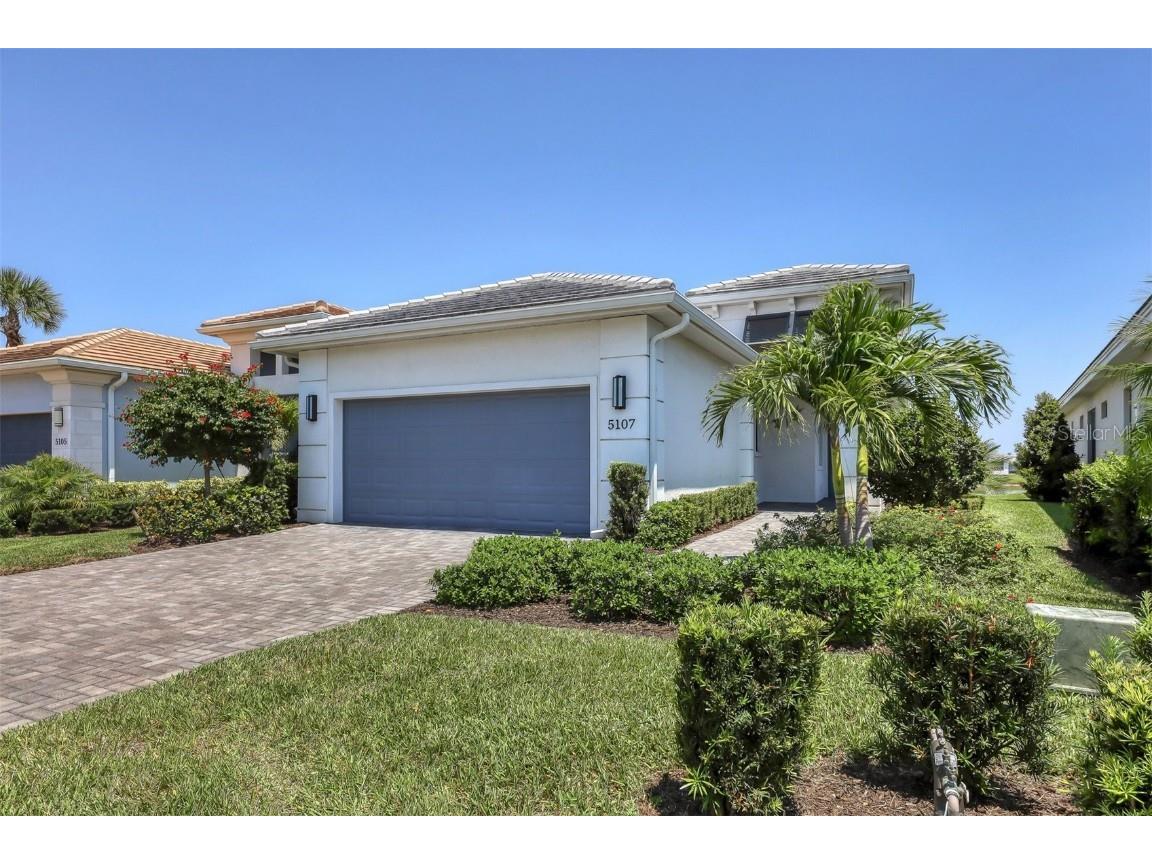 5107 Barnett Circle Lakewood Ranch FL 34211 A4569213 image1
