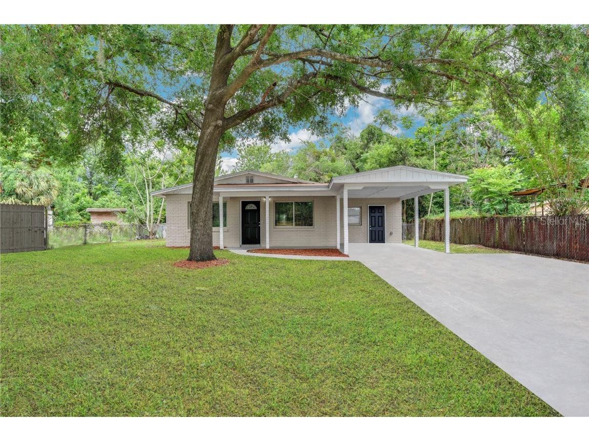 5107 Divot Court Orlando FL 32808 O6158332 image1