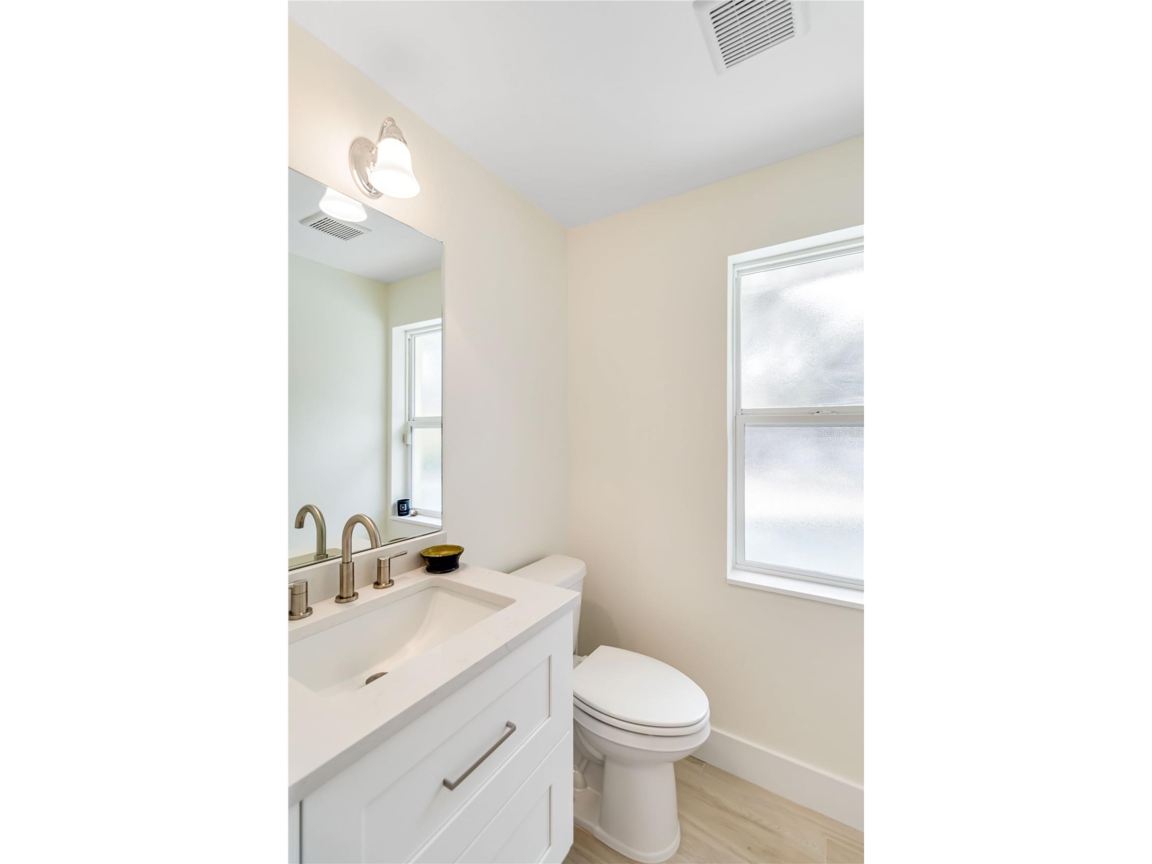 5107 Saint Albans Avenue Sarasota FL 34242 A4678525 image11