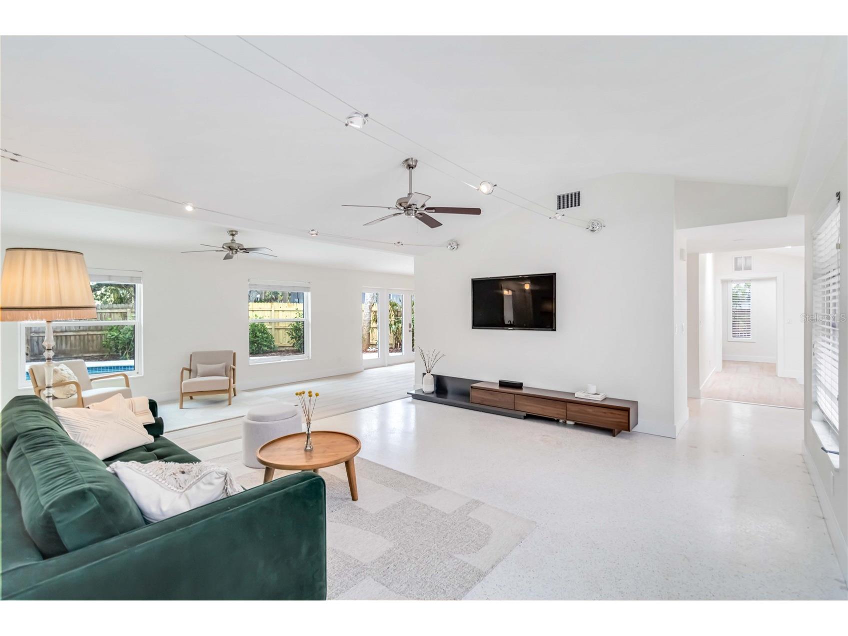 5107 Saint Albans Avenue Sarasota FL 34242 A4678525 image5