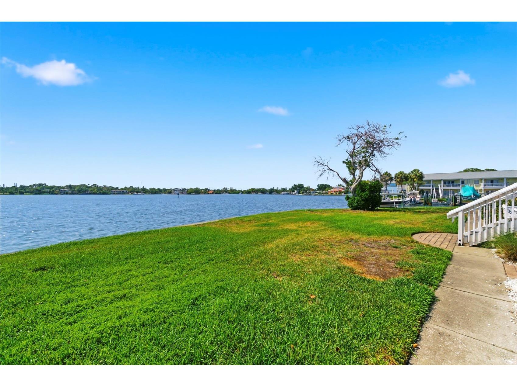 5107 Salmon Drive SE #C Saint Petersburg FL 33705 TB8498952 image21