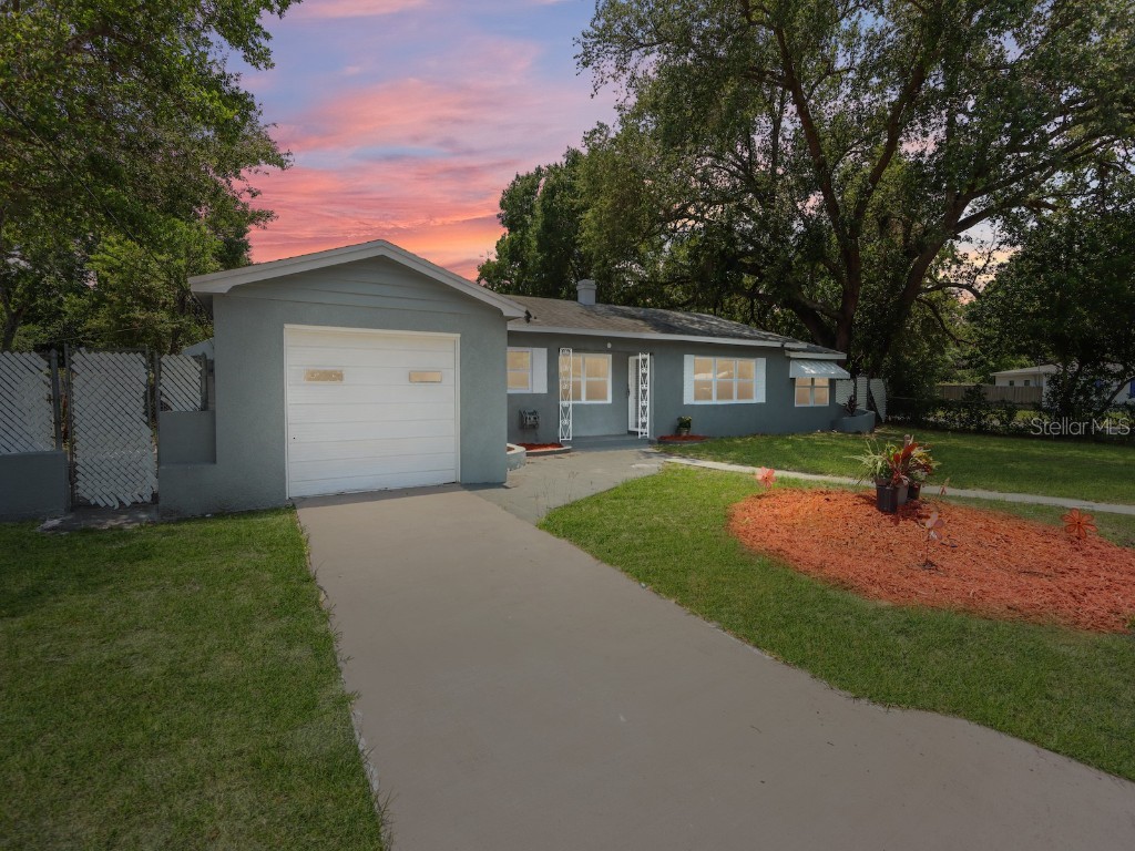 5108 Barnett Place Orlando FL 32808 S5086651 image1