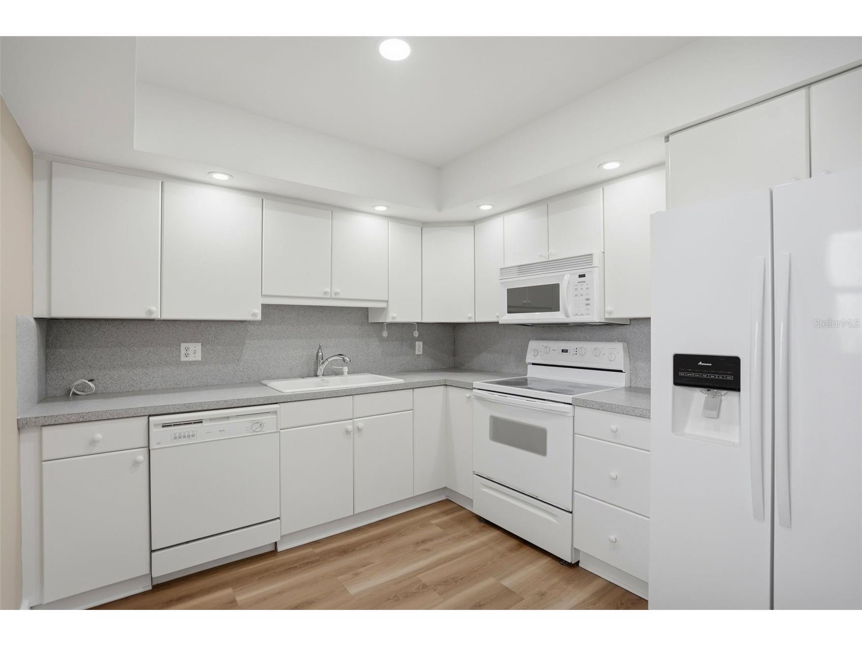 5108 Brittany Drive S #1006 Saint Petersburg FL 33715 TB8486817 image12