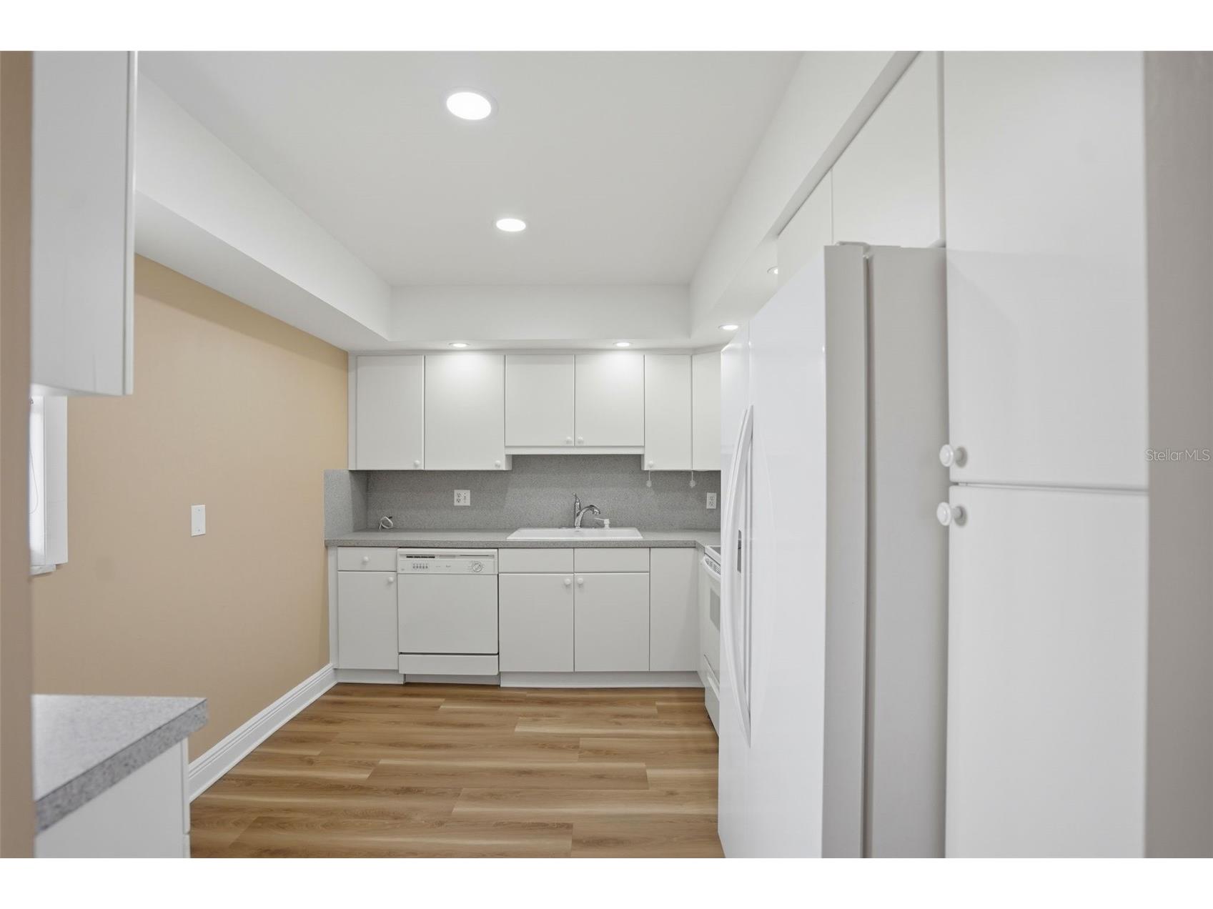 5108 Brittany Drive S #1006 Saint Petersburg FL 33715 TB8486817 image13