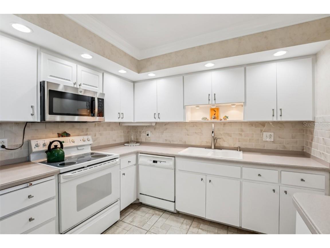 5108 Brittany Drive S #805 Saint Petersburg FL 33715 - BOCA CIEGA BAY TB8451827 image10