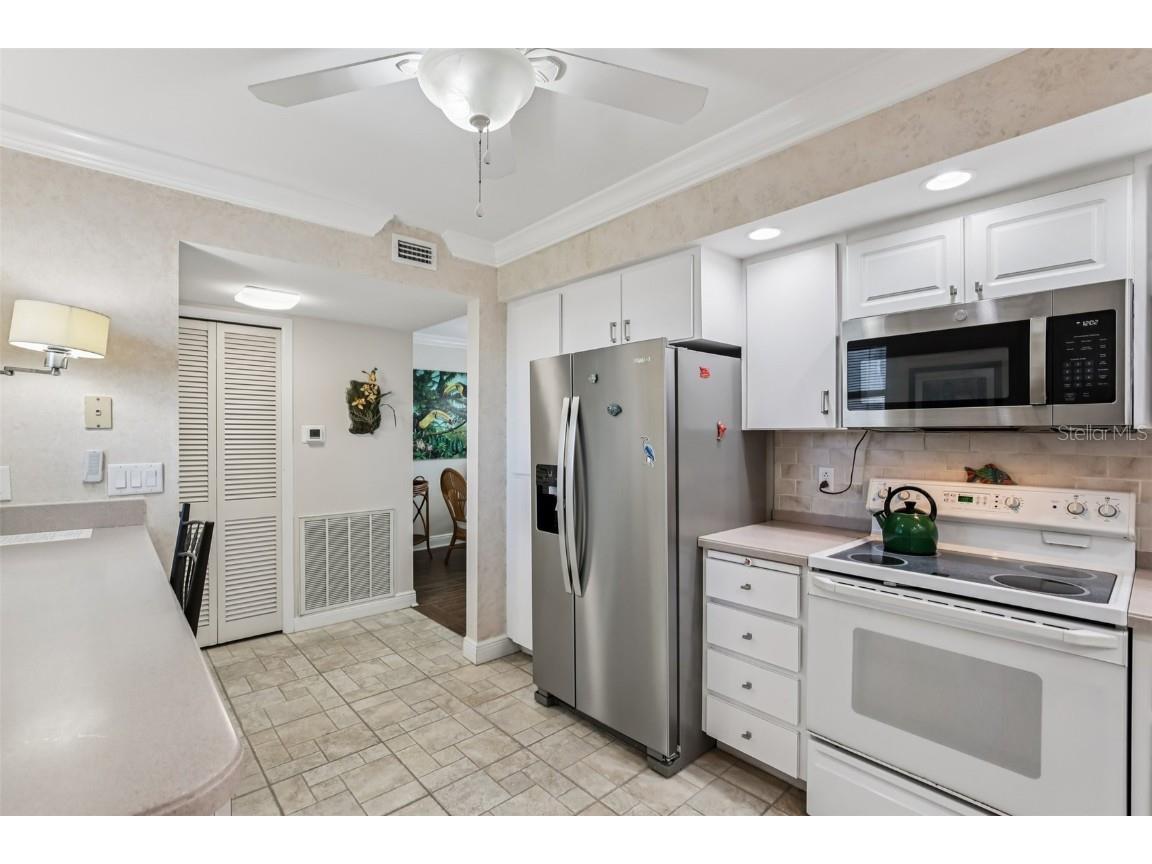 5108 Brittany Drive S #805 Saint Petersburg FL 33715 - BOCA CIEGA BAY TB8451827 image11