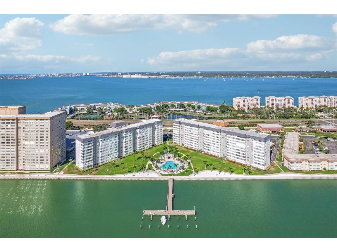 5108 Brittany Drive S #805 Saint Petersburg FL 33715 - BOCA CIEGA BAY TB8451827 image2