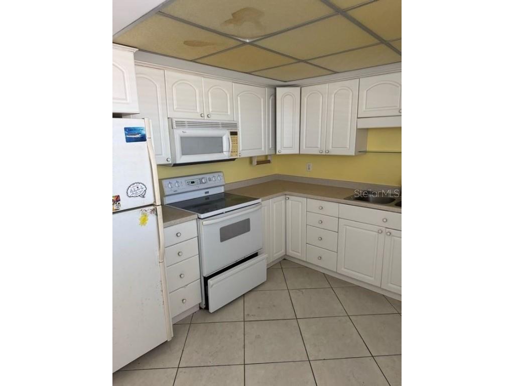 5108 Brittany Drive S #903 Saint Petersburg FL 33715 TB8351222 image32