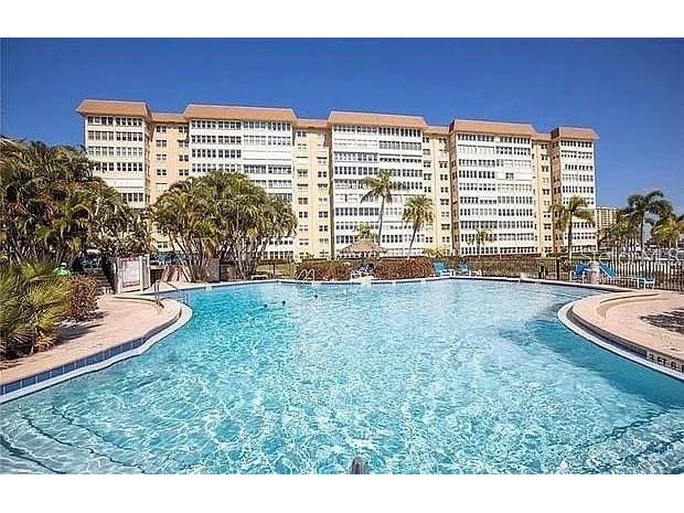 5108 Brittany Drive S #903 Saint Petersburg FL 33715 TB8499893 image1