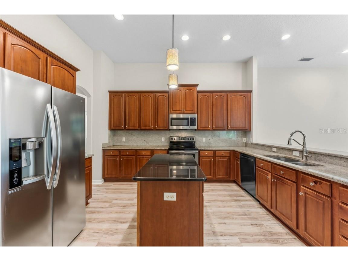 5108 Dunham Creek Place Brandon FL 33511 TB8427354 image13