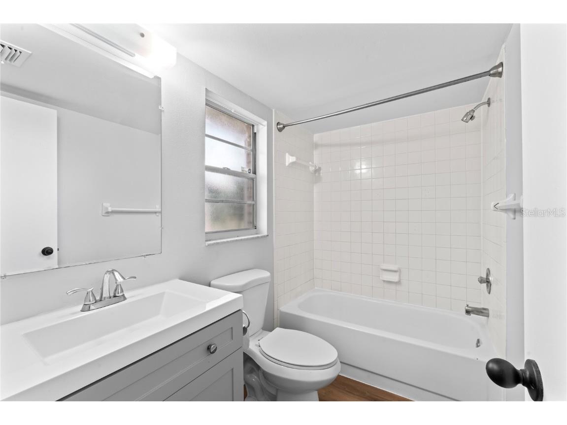 5108 Lawnton Court Tampa FL 33624 TB8446309 image16