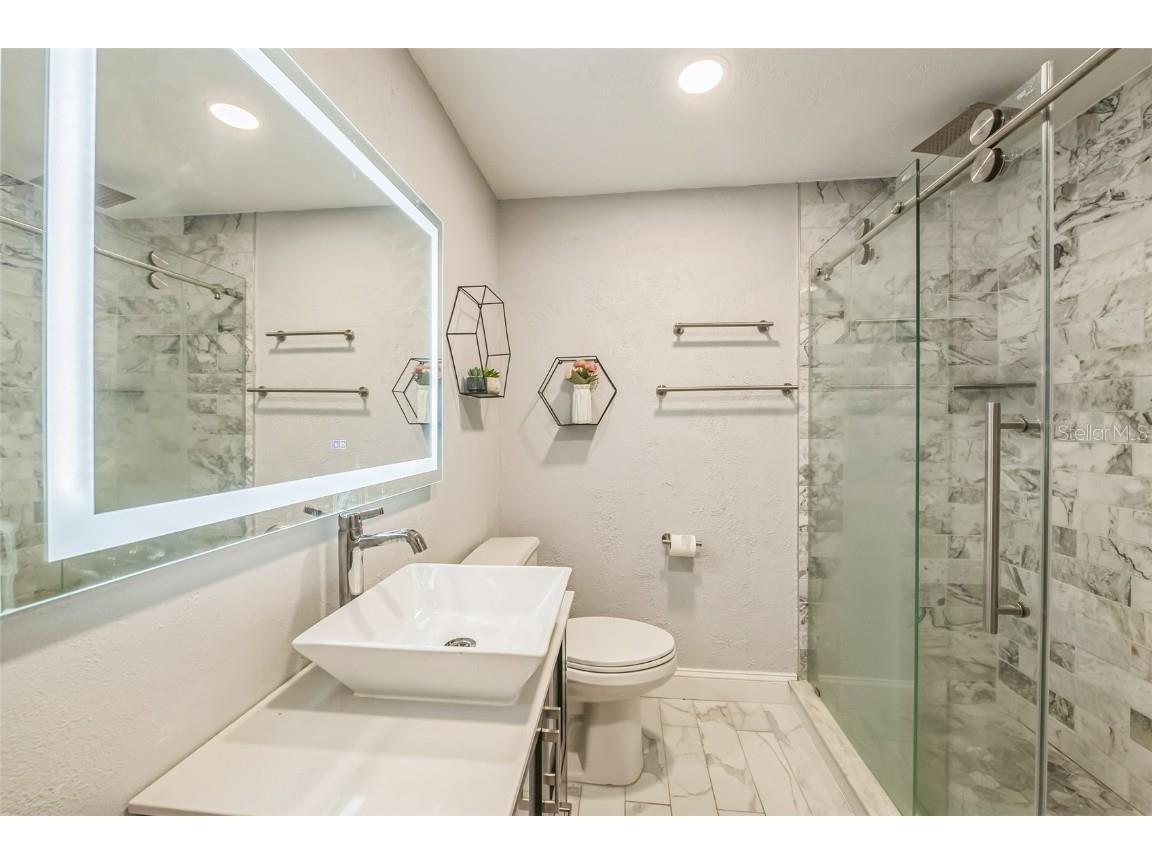 5108 Medalist Road Sarasota FL 34243 A4660179 image12