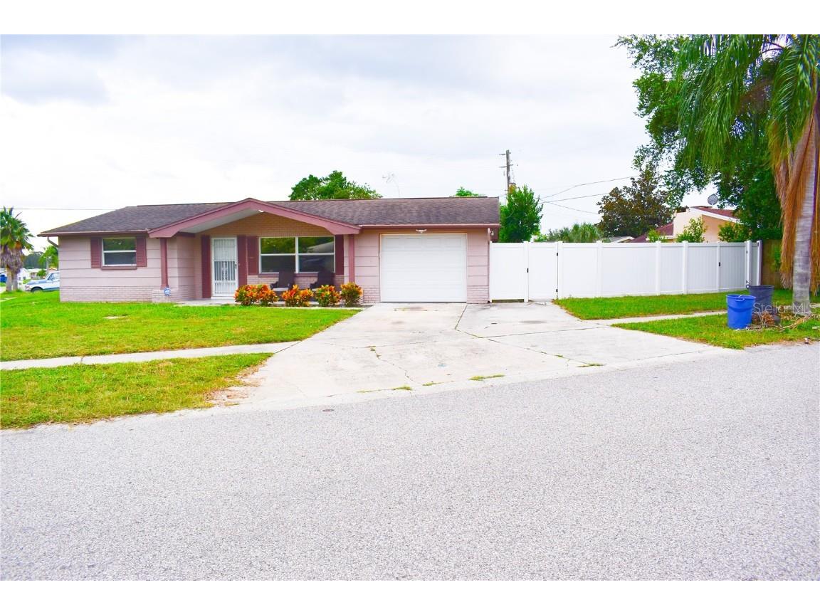 5108 Sandalwood Drive Holiday FL 34690 TB8433630 image1