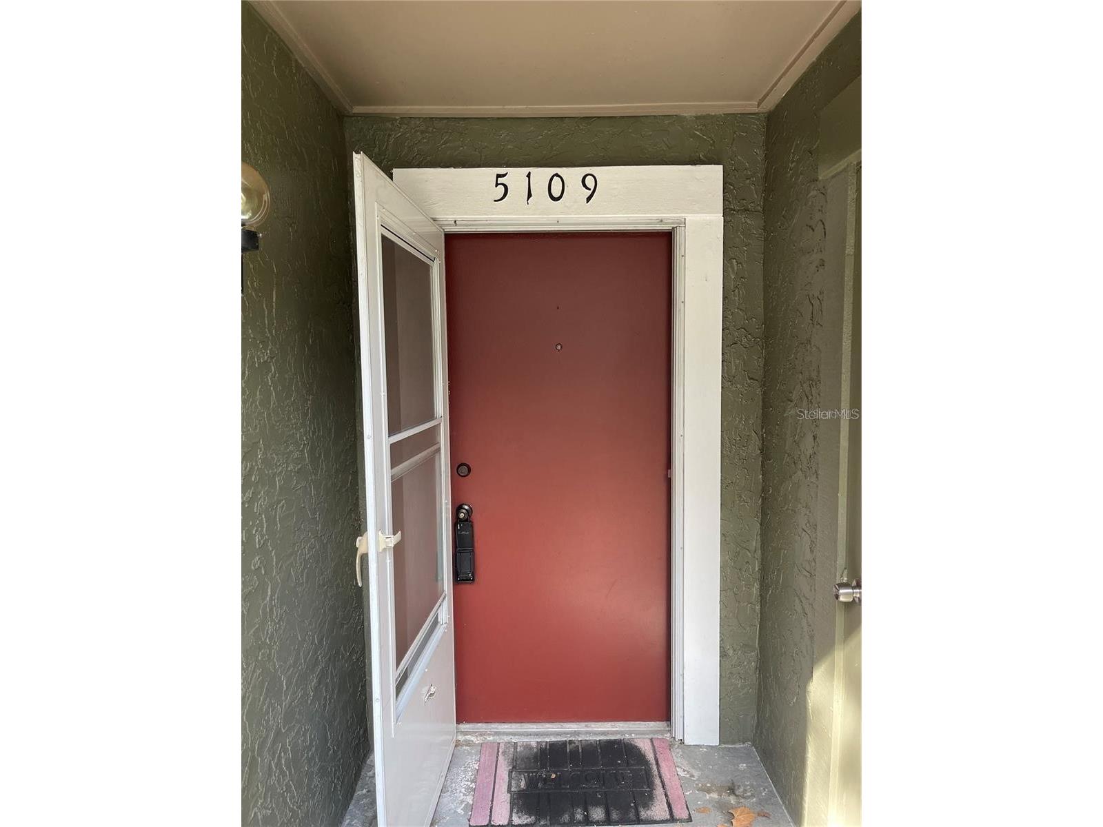 5109 Eaglesmere Drive #11A Orlando FL 32819 O6401569 image2