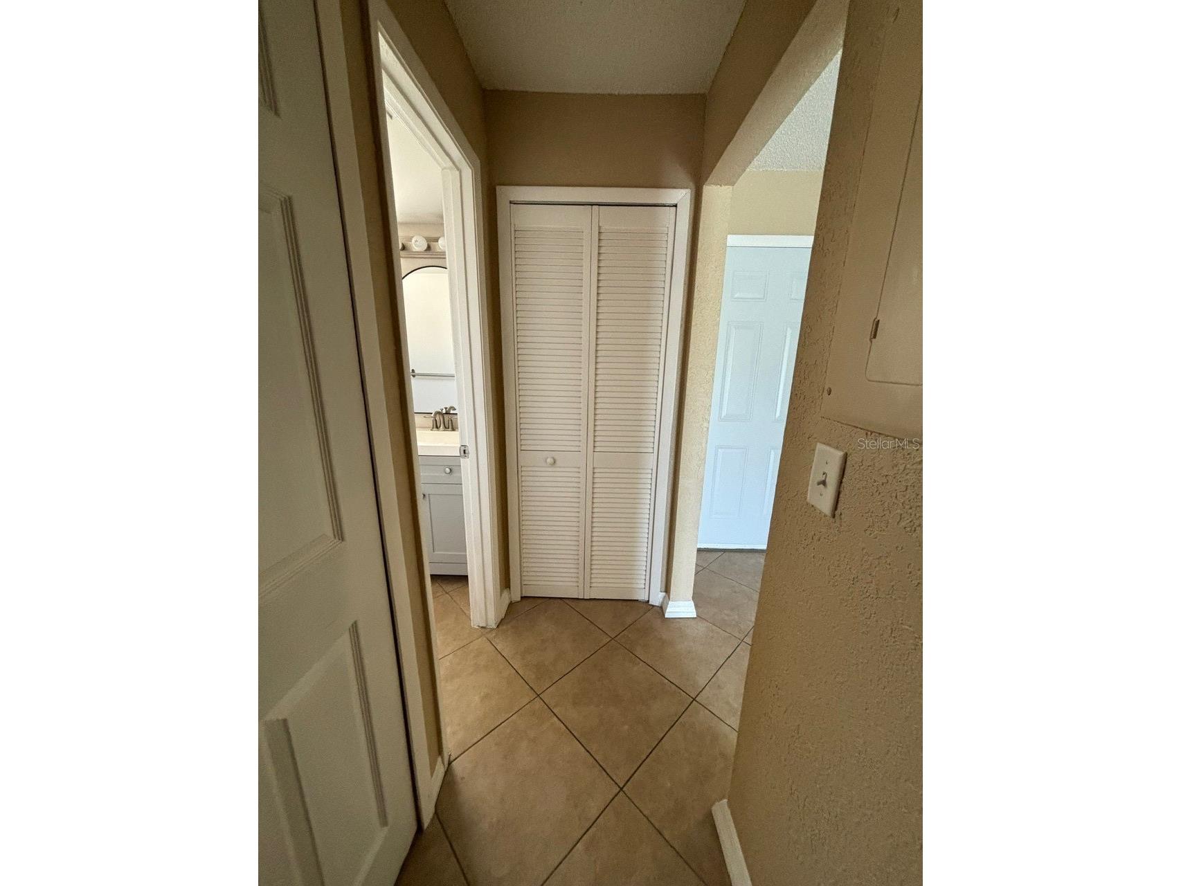5109 Lawnton Court Tampa FL 33624 TB8504952 image14