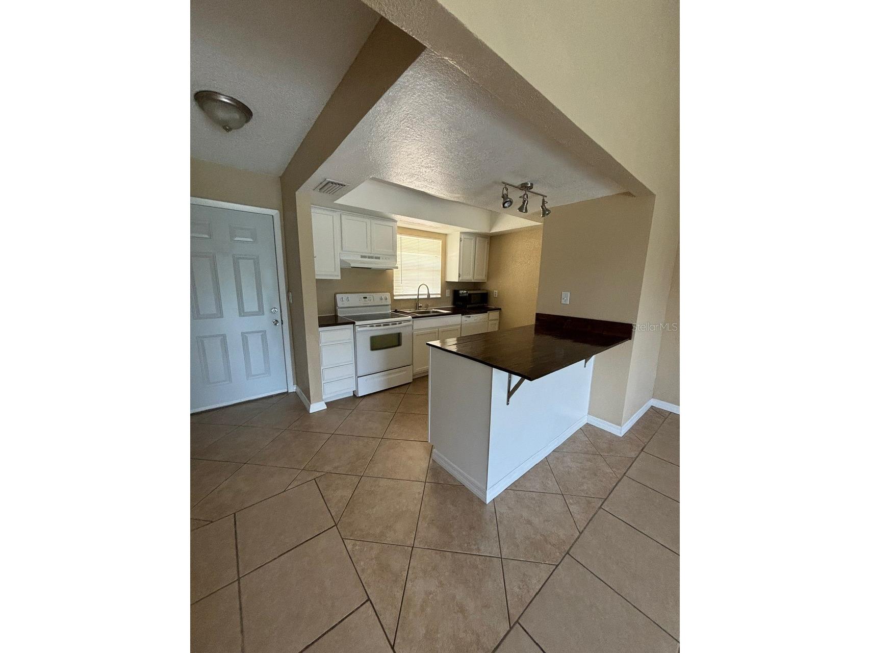 5109 Lawnton Court Tampa FL 33624 TB8504952 image3