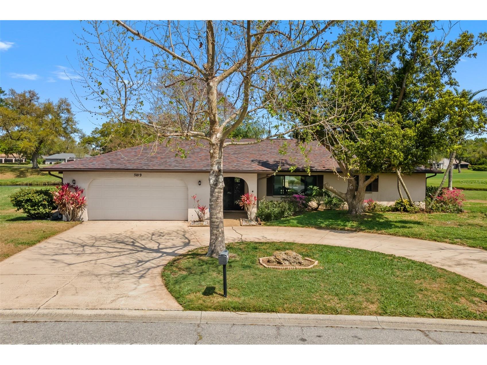 5109 Palm Aire Drive Sarasota FL 34243 A4686695 image5