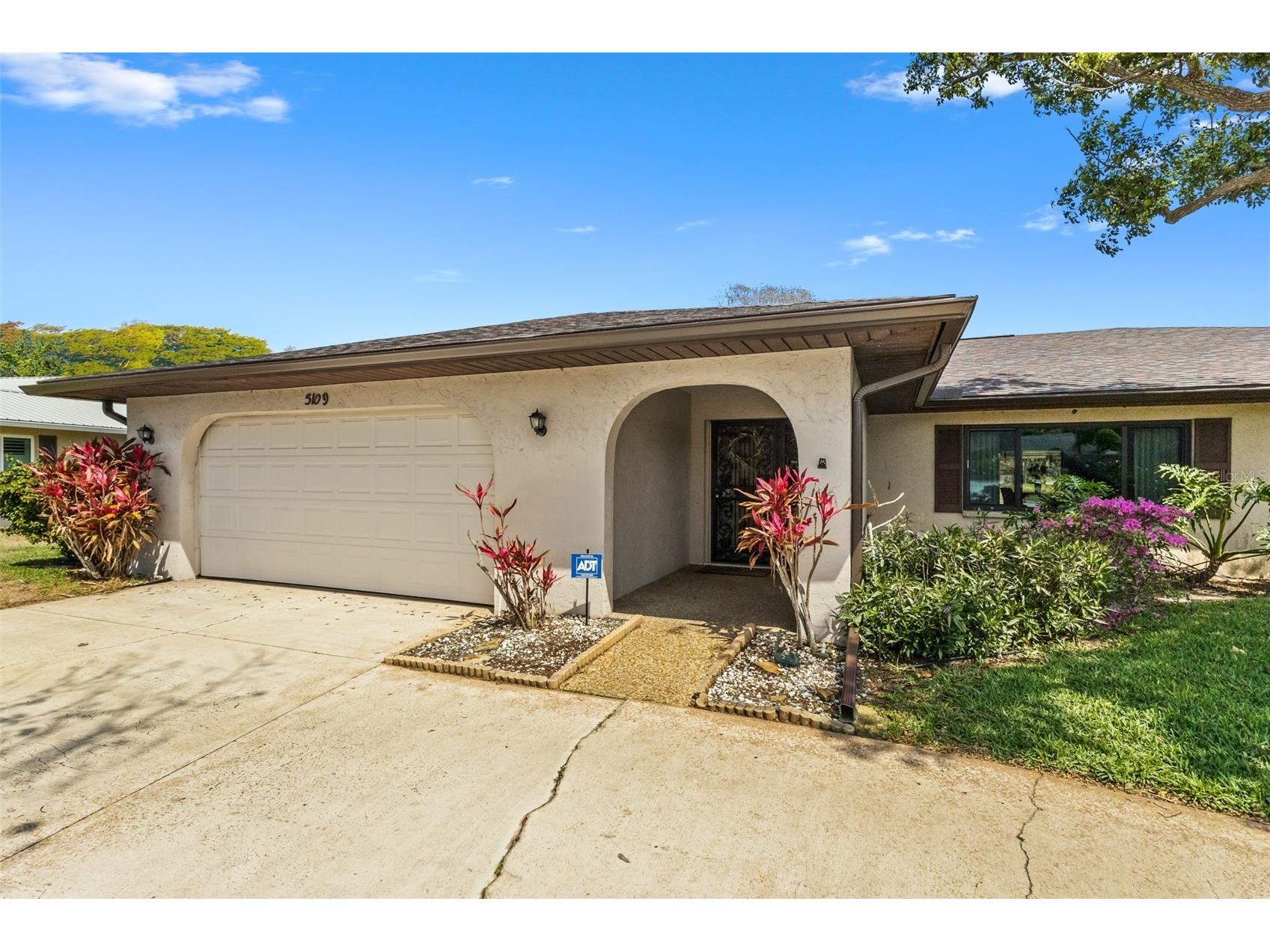 5109 Palm Aire Drive Sarasota FL 34243 A4686695 image9