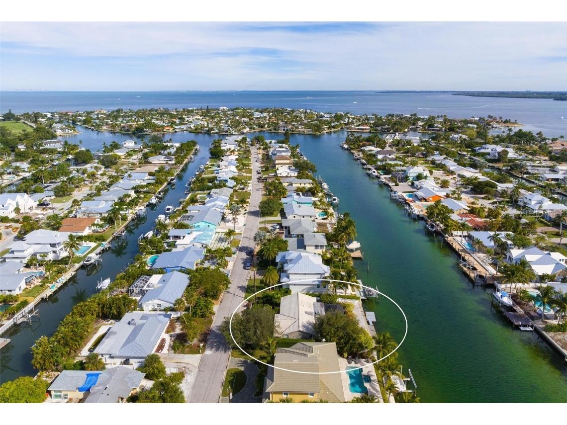 511 68th Street Holmes Beach FL 34217 - GRAND CANAL A4592257 image1