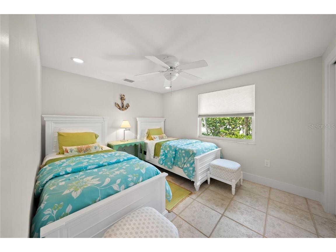 511 68th Street Holmes Beach FL 34217 - GRAND CANAL A4670357 image15