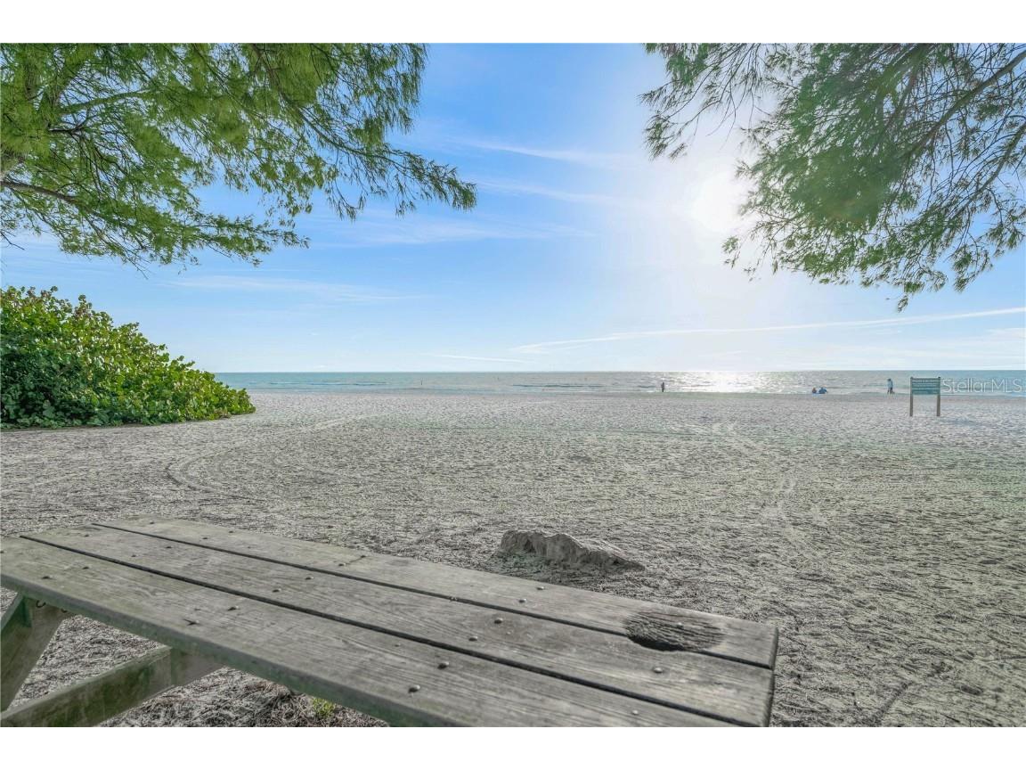 511 68th Street Holmes Beach FL 34217 - GRAND CANAL A4670357 image34