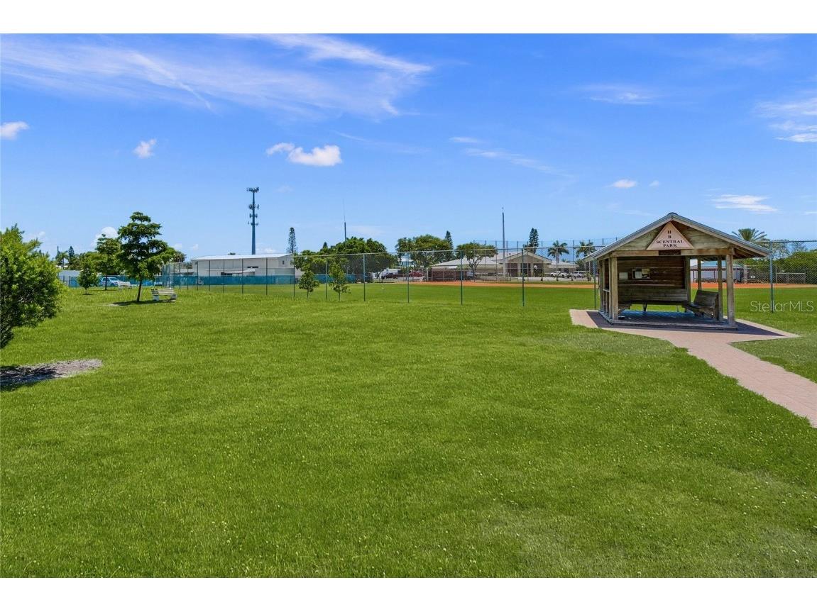 511 68th Street Holmes Beach FL 34217 - GRAND CANAL A4670357 image46