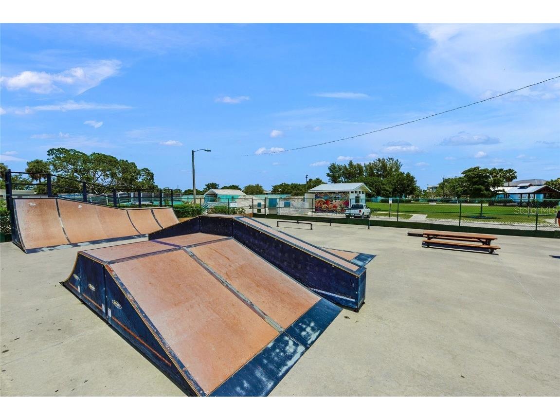 511 68th Street Holmes Beach FL 34217 - GRAND CANAL A4670357 image48